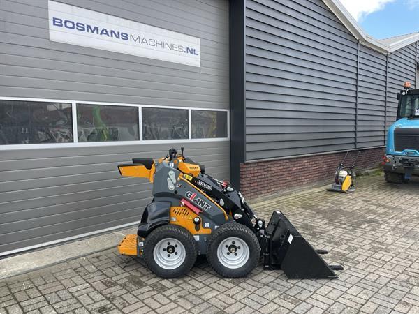 Grote foto giant gs900 skid schranklader minishovel nieuw agrarisch shovels