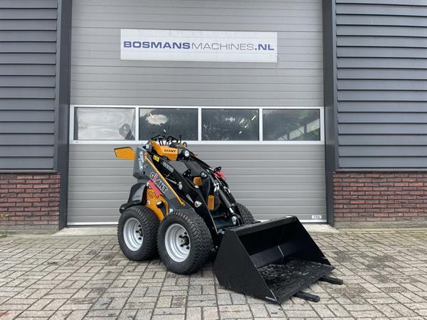 Grote foto giant gs900 skid schranklader minishovel nieuw agrarisch shovels