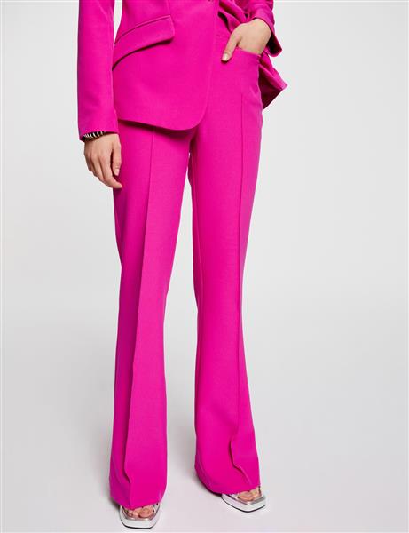 Grote foto bootcut trousers with darts 242 paroi dark pink kleding dames overige kledingstukken