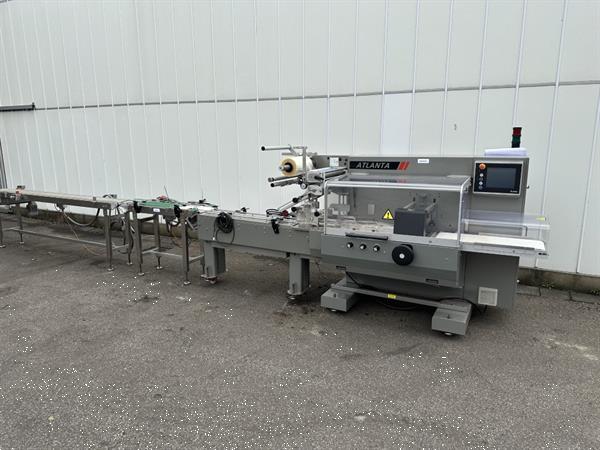 Grote foto ulma atlanta e flowpackmachine met aanvoer agrarisch tuinbouw