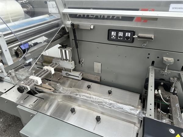 Grote foto ulma atlanta e flowpackmachine met aanvoer agrarisch tuinbouw