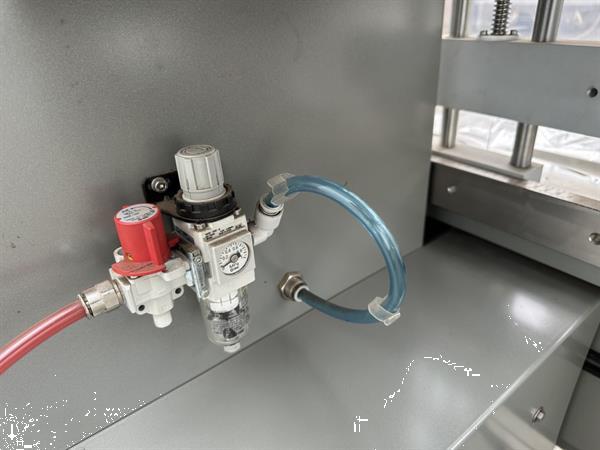 Grote foto ulma atlanta e flowpackmachine met aanvoer agrarisch tuinbouw