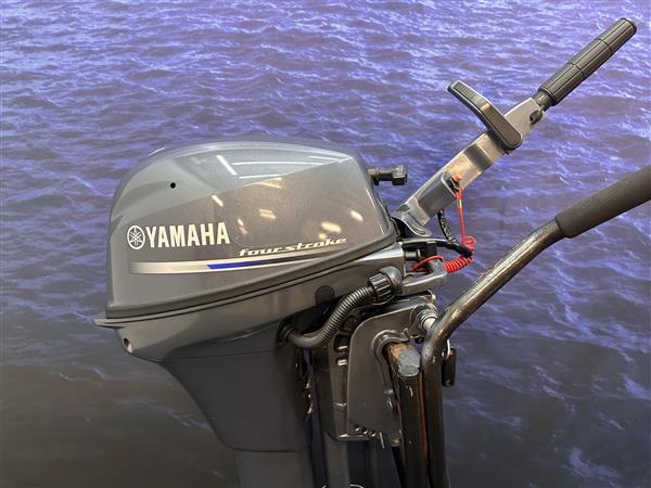 Grote foto yamaha 9.9 pk buitenboordmotor artnr 3425 hightrust watersport en boten buiten en binnenboordmotoren