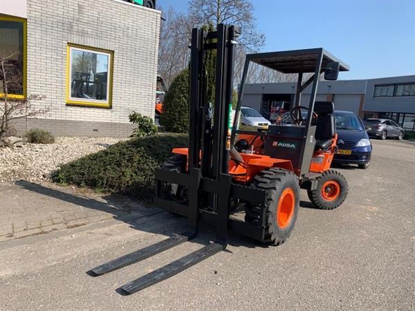 Grote foto ausa ruwterrein c 11 m agrarisch heftrucks