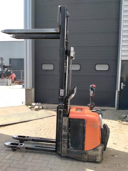 Grote foto diversen linde bt stapelaars l10 doe het zelf en verbouw hefwerktuigen