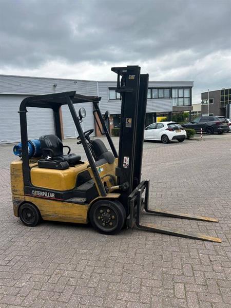 Grote foto cat gc25k agrarisch heftrucks