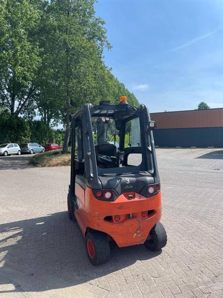 Grote foto linde e 30 agrarisch heftrucks