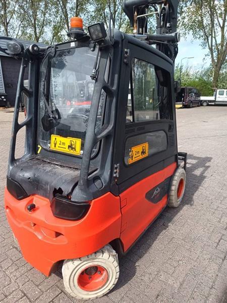 Grote foto linde e30l agrarisch heftrucks