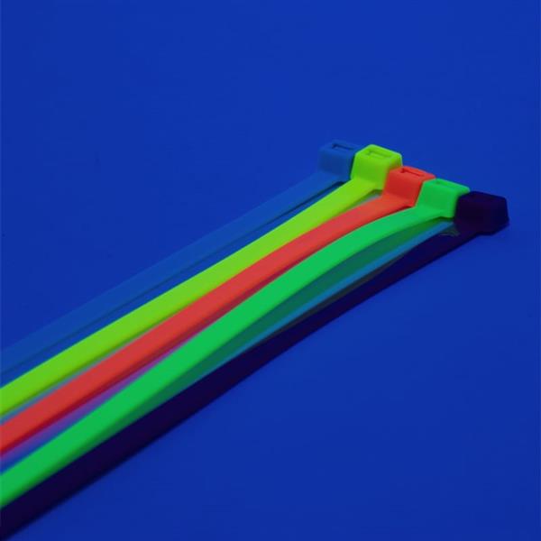 Grote foto td47 kabelbinders 4.8 x 370mm fluor deal doe het zelf en verbouw materialen en producten