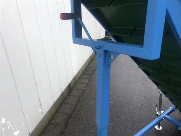 Grote foto v2900 k opvoerband doe het zelf en verbouw afvalverwerking