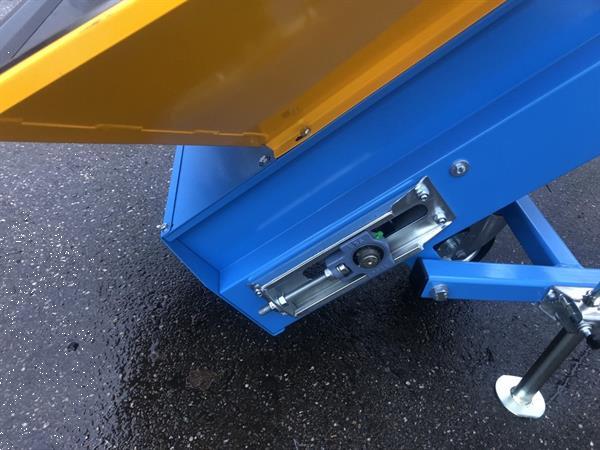 Grote foto v2900 k opvoerband doe het zelf en verbouw afvalverwerking