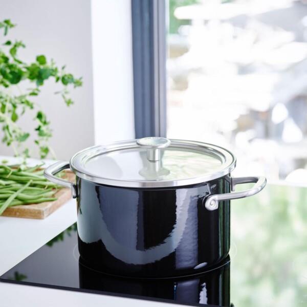 Grote foto kitchenaid steel core enamel kookpan 20 cm 3.7l black huis en inrichting kookgerei