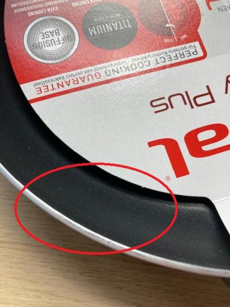 Grote foto tefal xl force wokpan 28 cm niet geschikt voor inductie krasjes aan bovenrand van de pan zi huis en inrichting kookgerei