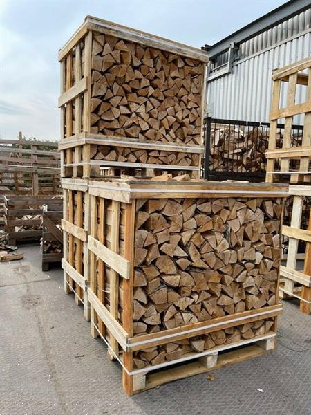 Grote foto haardhout kachelhout pelletkorrels aanmaakhout tuin en terras overige tuin en terras