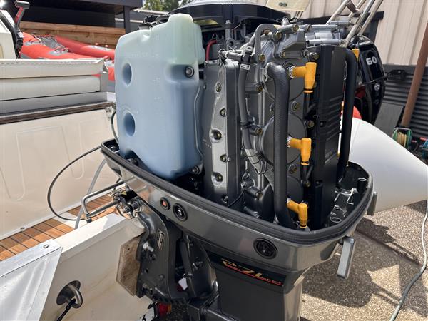 Grote foto suzuki 150 pk 2.7 l v6 paar keer gebruikt echt helemaal watersport en boten buiten en binnenboordmotoren