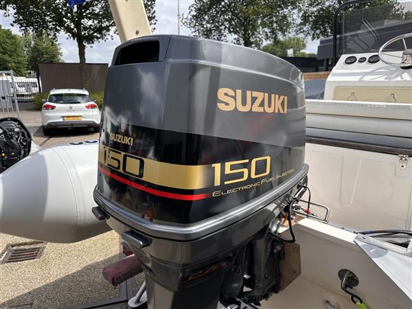 Grote foto suzuki 150 pk 2.7 l v6 paar keer gebruikt echt helemaal watersport en boten buiten en binnenboordmotoren