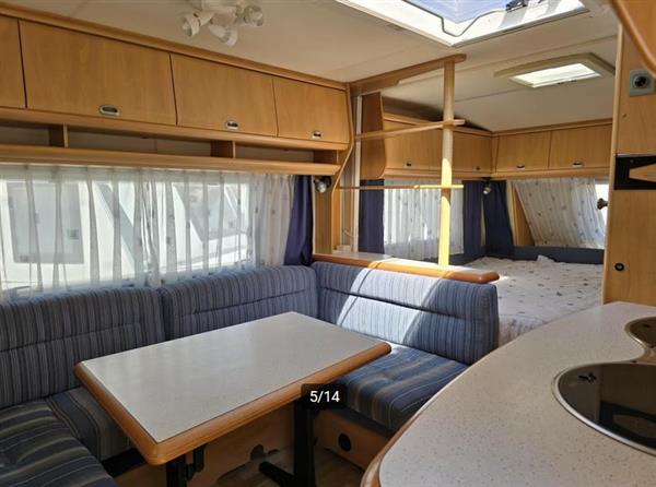 Grote foto hobby de luxe easy 5.60 kmfe .mover stapelbed caravans en kamperen caravans