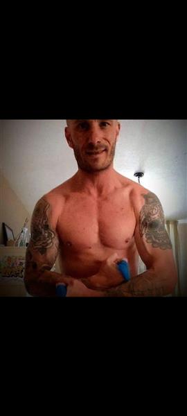 Grote foto zoek fysiek sexcontact erotiek man zoekt vrouwelijke sekspartner