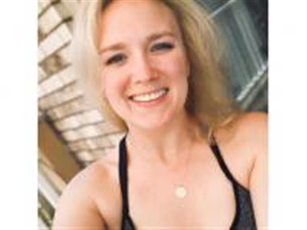 Grote foto hai lieve mannen erotiek vrouw zoekt man