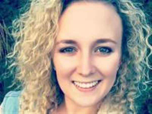 Grote foto hai lieve mannen erotiek vrouw zoekt man