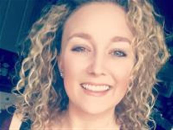 Grote foto hai lieve mannen erotiek vrouw zoekt man