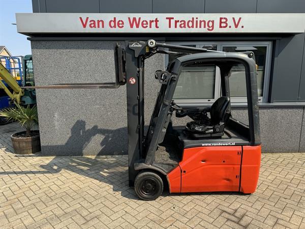 Grote foto heftruck linde e16 01 triplo 435 freelift sideshift elektrisch 2014 agrarisch heftrucks