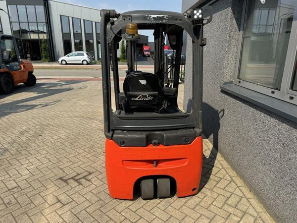 Grote foto heftruck linde e16 01 triplo 435 freelift sideshift elektrisch 2014 agrarisch heftrucks