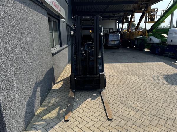 Grote foto heftruck linde e16 01 triplo 435 freelift sideshift elektrisch 2014 agrarisch heftrucks