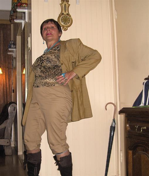 Grote foto vrouw 74 zoekt man voor vriendschaap en l relatie contacten en berichten vrouw zoekt man