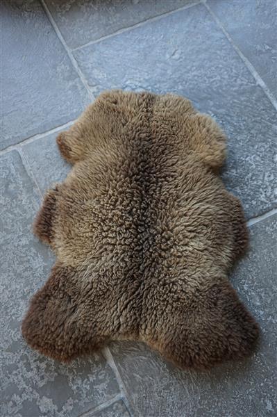 Grote foto schapenvacht bruin h95 x b75 cm huis en inrichting woningdecoratie