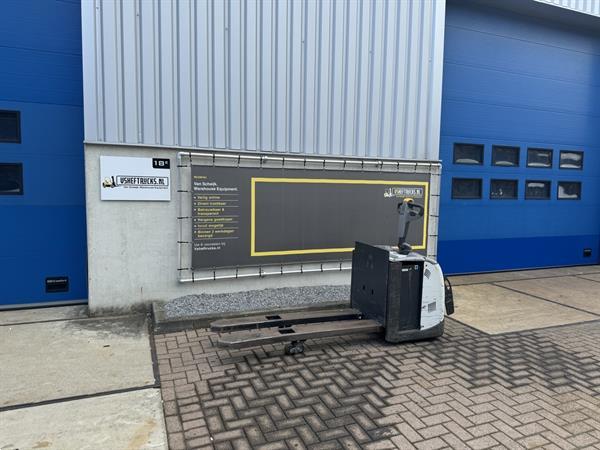 Grote foto vs 21765 elektrische meerijd palletwagen lepels 1600mm doe het zelf en verbouw hefwerktuigen