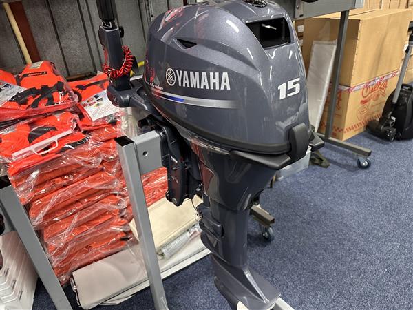 Grote foto yamaha buitenboordmotor nieuw f15 cehpl unieke motor watersport en boten buiten en binnenboordmotoren