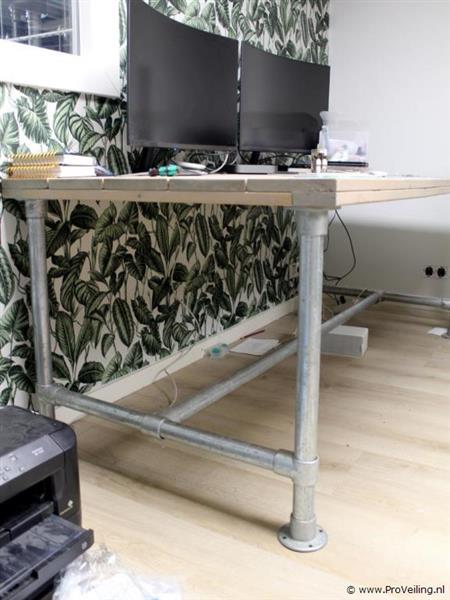 Grote foto online veiling bureau huis en inrichting stoelen