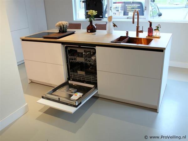 Grote foto online veiling artego eilandkeuken feel met apparatenwand huis en inrichting keukens