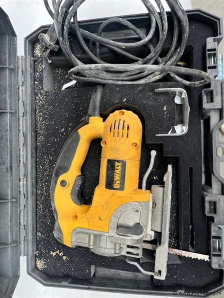 Grote foto online veiling dewalt decoupeerzaag dw331k doe het zelf en verbouw zaagmachines