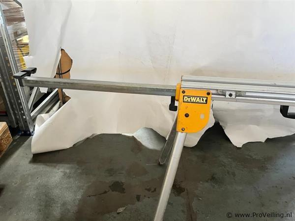 Grote foto online veiling dewalt de7033 xj onderstel voor afkort ve... doe het zelf en verbouw zaagmachines