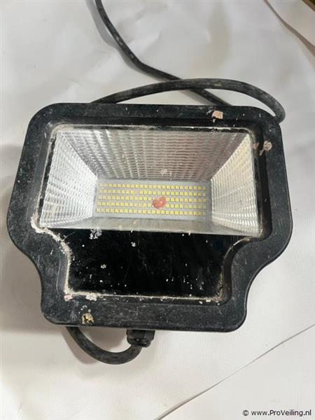 Grote foto online veiling bouwlamp 2 stuks doe het zelf en verbouw gereedschappen en machines