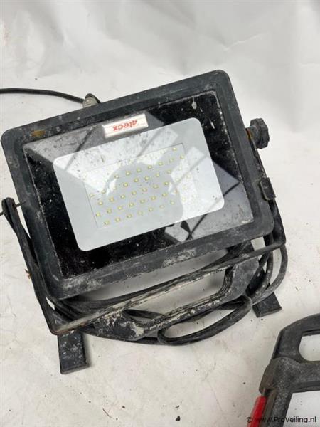 Grote foto online veiling bouwlamp 2 stuks doe het zelf en verbouw gereedschappen en machines
