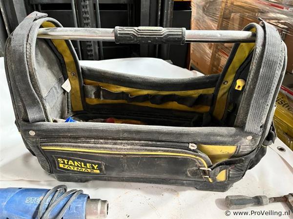 Grote foto online veiling gereedschapstas met o.a. zaag doe het zelf en verbouw gereedschappen en machines