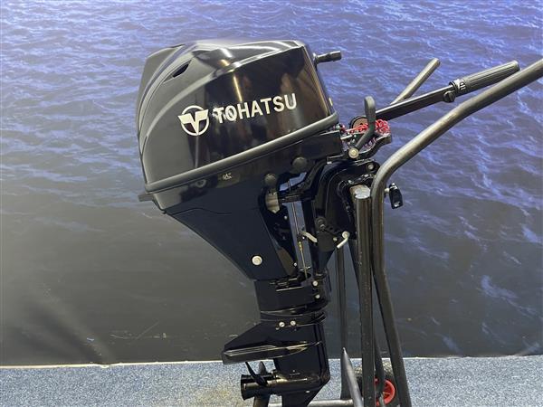 Grote foto tohatsu 9.8 buitenboordmotor kortstaart 4 takt 2 cilinder watersport en boten buiten en binnenboordmotoren