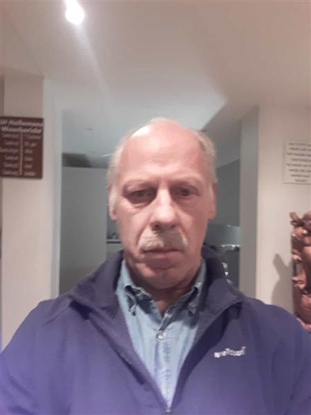Grote foto man zoekt gezellige aktieve vrouw contacten en berichten man zoekt vrouw