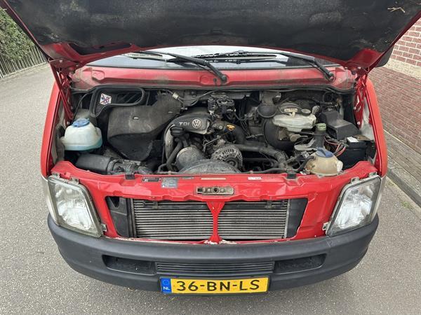 Grote foto volkswagen lt 35 80 kw tdi 2002 gereedschapsbus lage km stand auto aixam