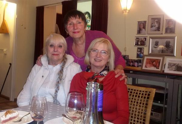 Grote foto vrouw 70 zoekt man voor reis naarmoskou 2025 jaar contacten en berichten reisgenoten