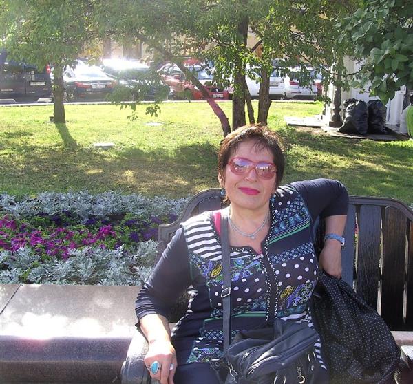 Grote foto vrouw 70 zoekt man voor reis naarmoskou 2025 jaar contacten en berichten reisgenoten