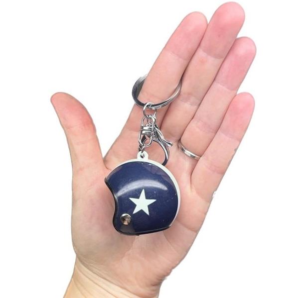 Grote foto sleutelhanger jethelm donkerblauw met witte ster motoren kleding