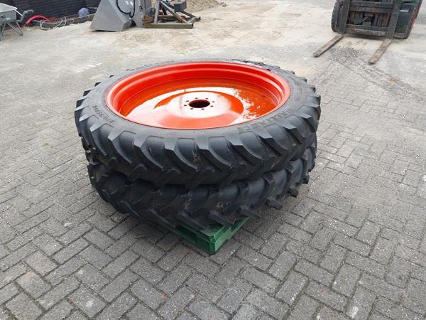 Grote foto cultuurwielen 270 95 r46 11.2 r46 kleine steek claas renault agrarisch wielen