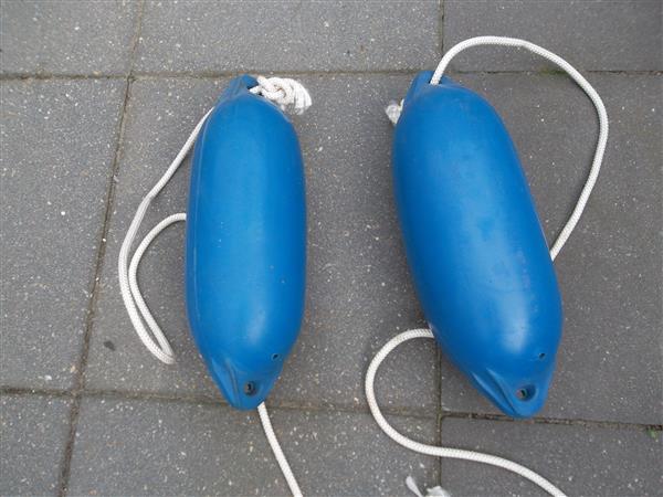 Grote foto roei motorbootje watersport en boten roeiboten