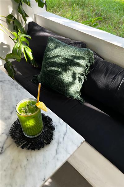 Grote foto de fringe raffia onderzetter zwart huis en inrichting woningdecoratie