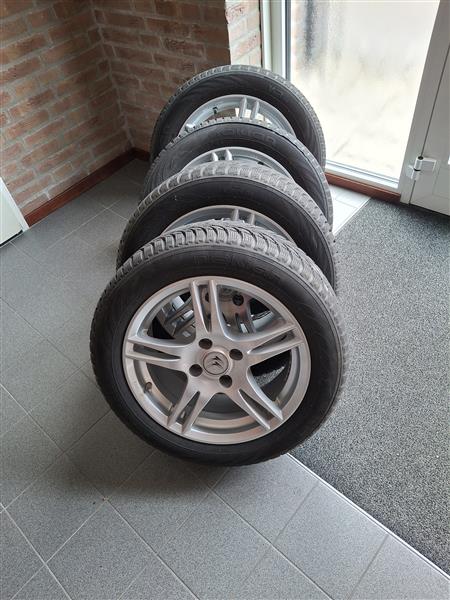 Grote foto winterbanden auto onderdelen banden en velgen