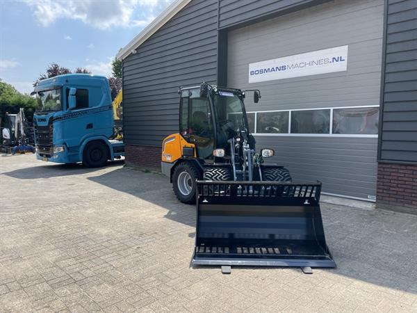 Grote foto giant g2700 hd x tra cabine minishovel nieuw 820 lease agrarisch shovels